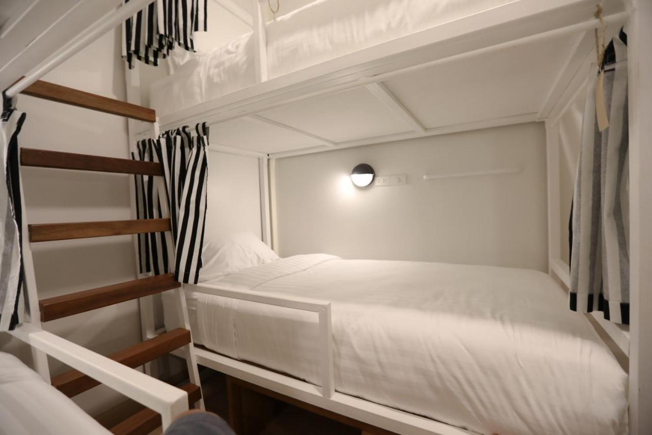 Hostel Lullaby Non-Smoking (Adults Only) Chiang Mai Dış mekan fotoğraf